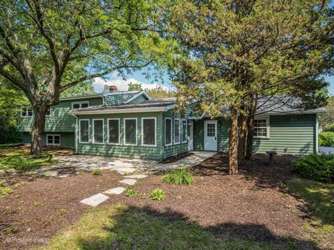 Tiny photo for 1092 Aberdeen Lane, Mundelein, IL 60060 (MLS # 12713029)