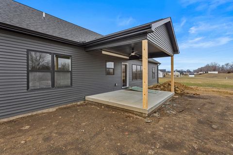 Tiny photo for 702 N Beacon Hill Circle, Urbana, IL 61802 (MLS # 12621920)