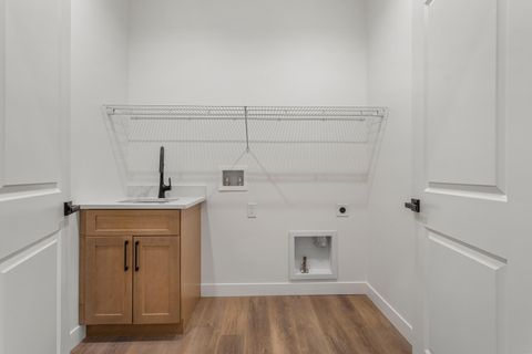 Tiny photo for 702 N Beacon Hill Circle, Urbana, IL 61802 (MLS # 12621920)