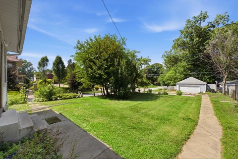 Tiny photo for 1030 W 15th Street, Davenport, IA 52804 (MLS # 12723362)