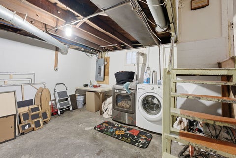 Tiny photo for 1030 W 15th Street, Davenport, IA 52804 (MLS # 12723362)