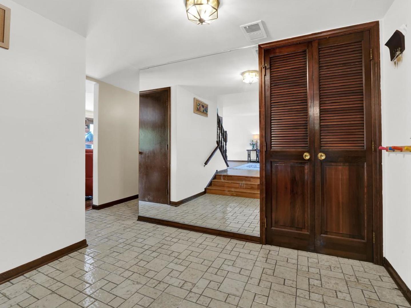 411 Arlington Avenue