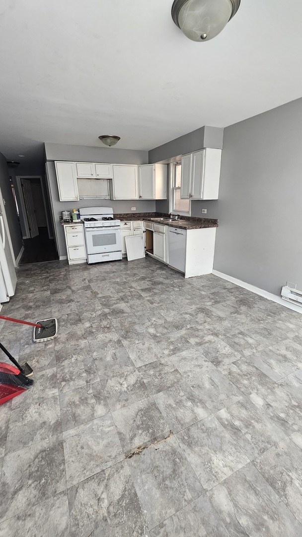 1677 Patricia Place