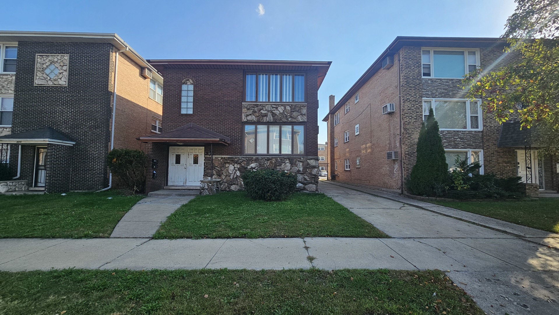 1677 Patricia Place