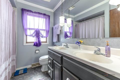 Tiny photo for 793 Santa Fe Court, Carol Stream, IL 60188 (MLS # 12678361)
