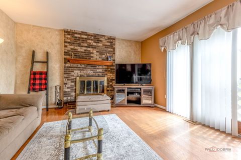 Tiny photo for 793 Santa Fe Court, Carol Stream, IL 60188 (MLS # 12678361)