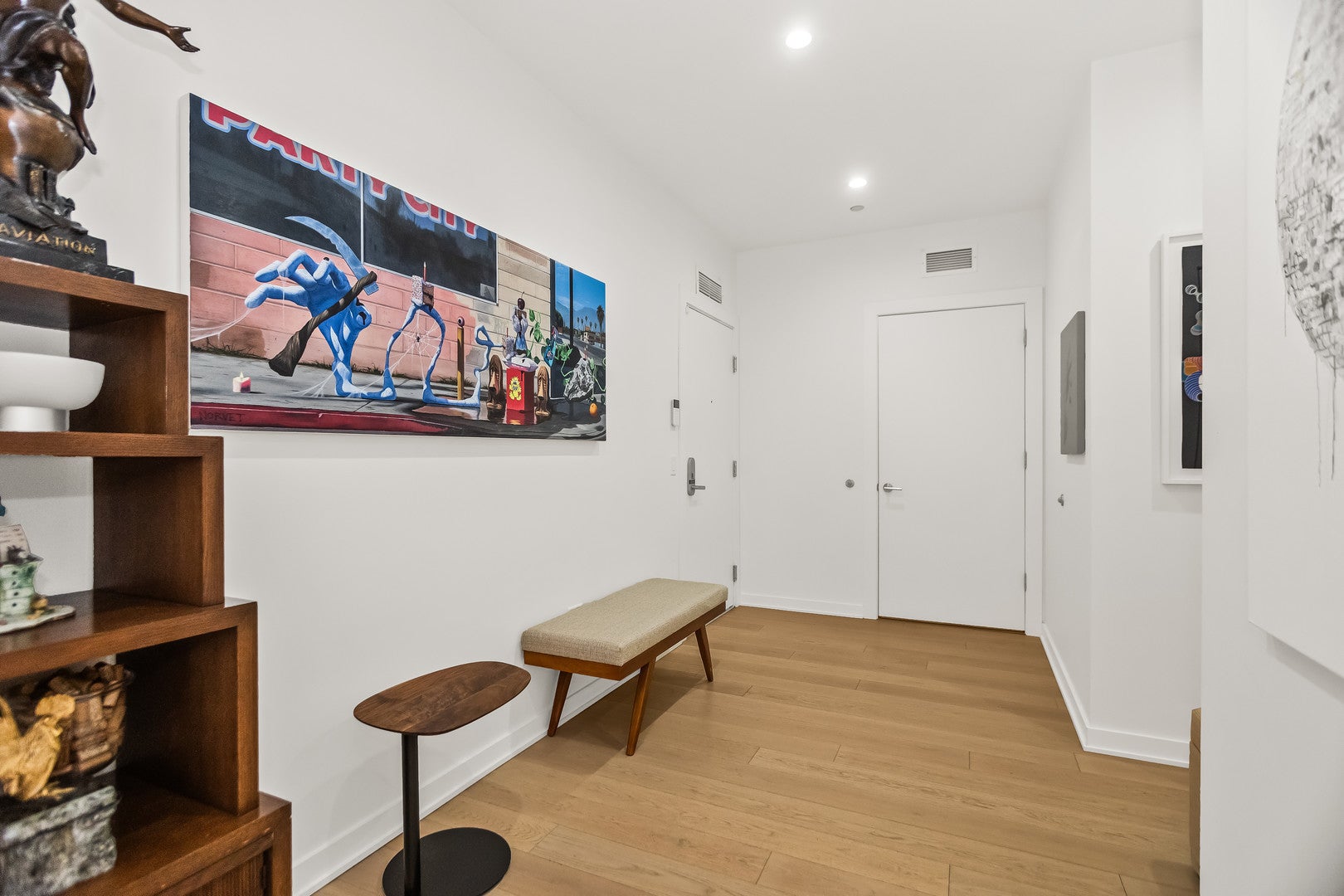 1648 W Division Street 309