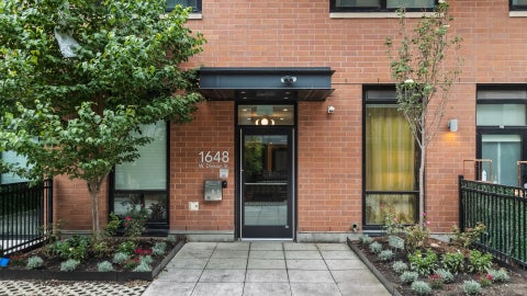 Tiny photo for 1648 W Division Street #309, Chicago, IL 60622 (MLS # 12731245)
