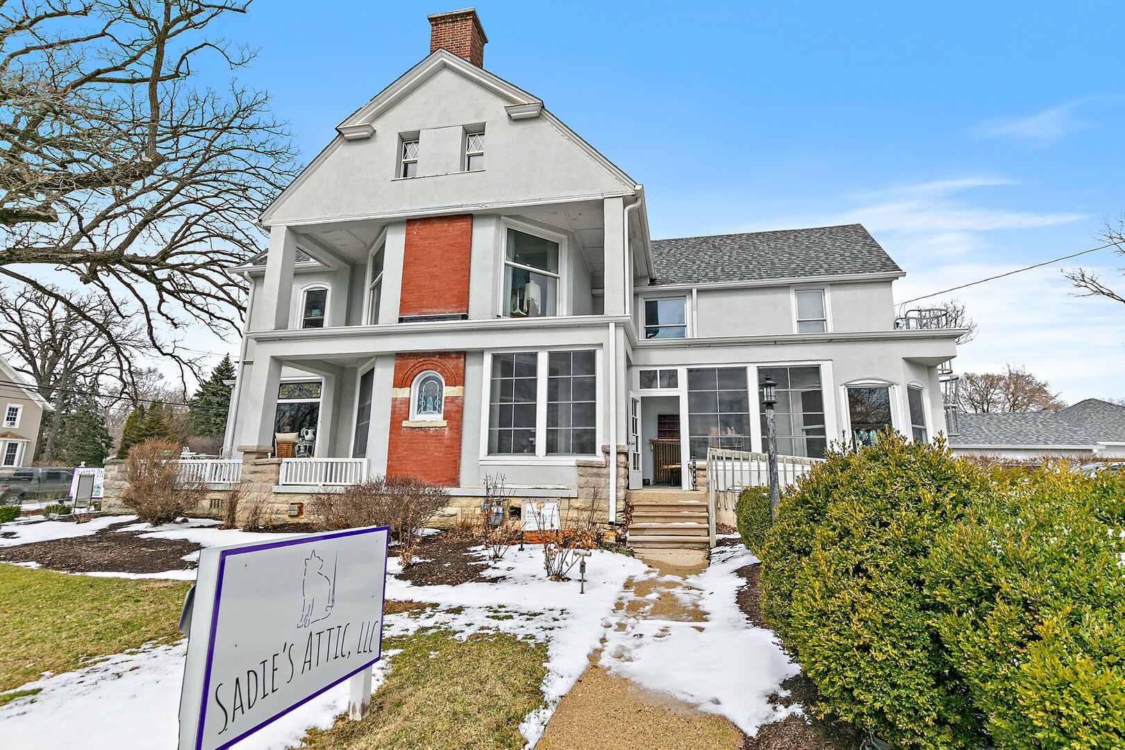 303 N Main Street