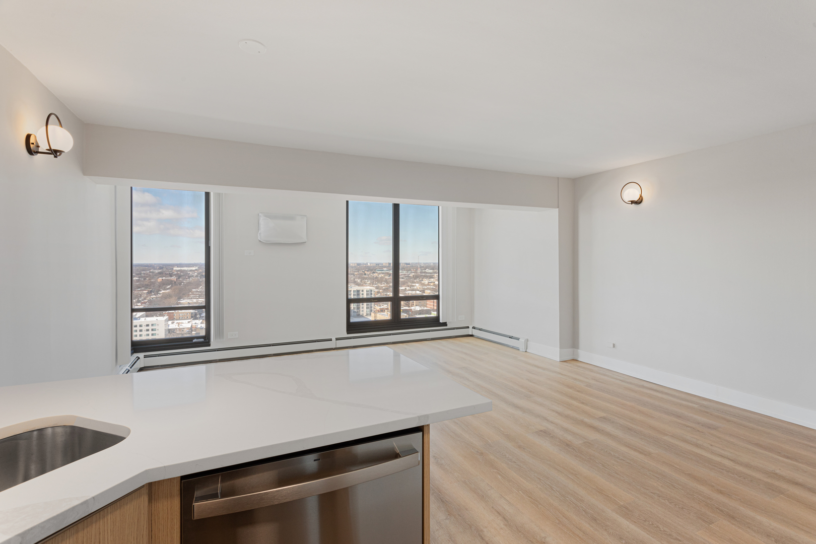 6166 N Sheridan Road 22L
