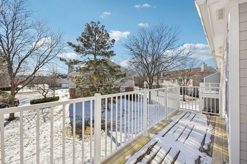 Tiny photo for 615 GROSSE POINTE Circle #12-7, Vernon Hills, IL 60061 (MLS # 12535567)