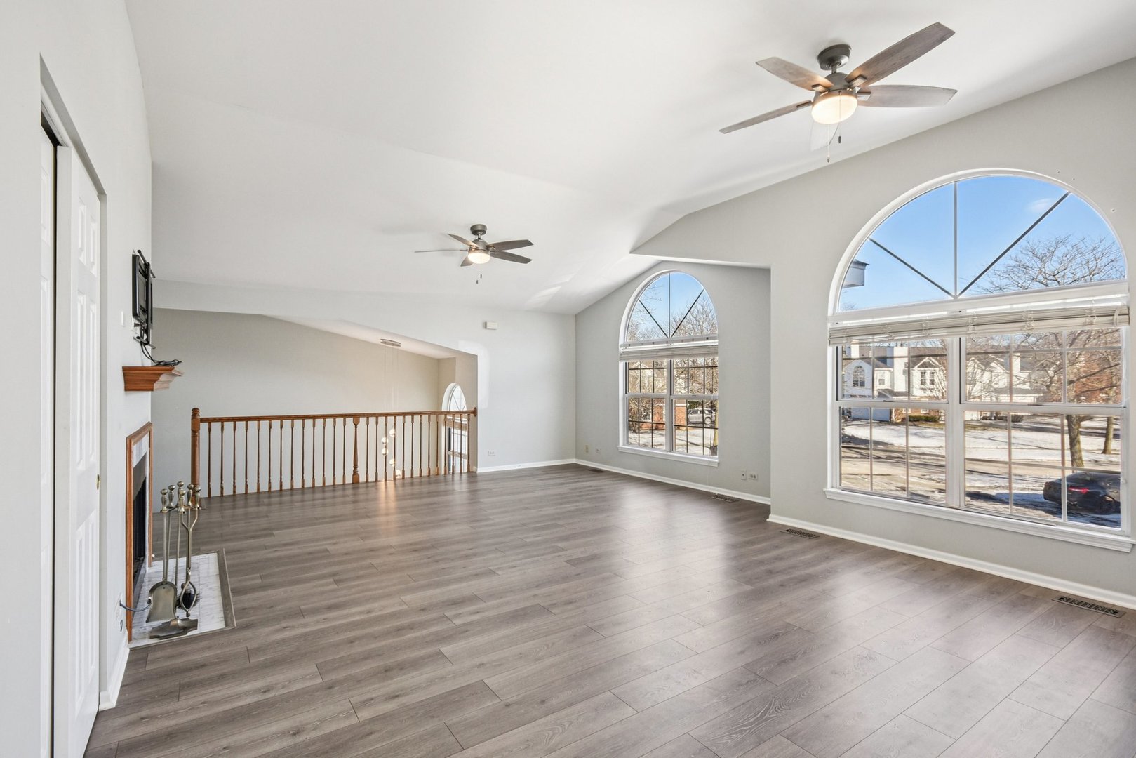 615 GROSSE POINTE Circle 12-7