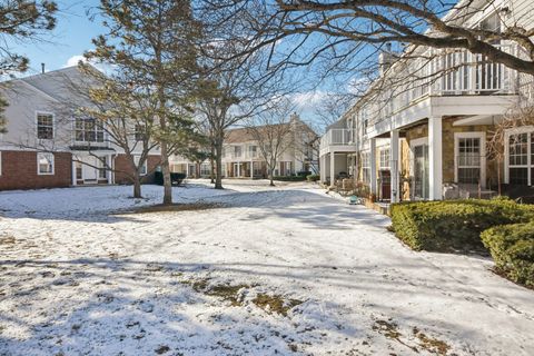 Tiny photo for 615 GROSSE POINTE Circle #12-7, Vernon Hills, IL 60061 (MLS # 12535567)