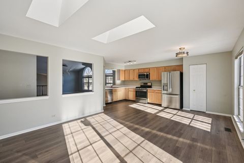 Tiny photo for 615 GROSSE POINTE Circle #12-7, Vernon Hills, IL 60061 (MLS # 12535567)