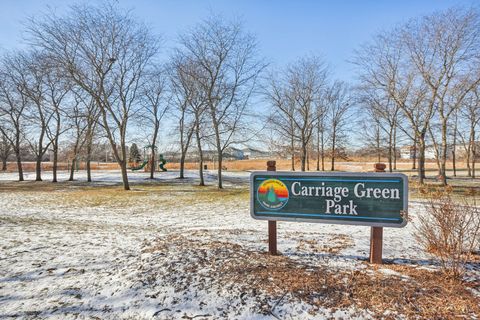 Tiny photo for 615 GROSSE POINTE Circle #12-7, Vernon Hills, IL 60061 (MLS # 12535567)