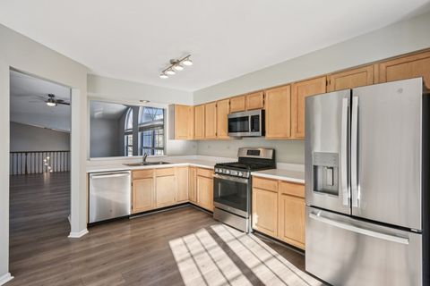 Tiny photo for 615 GROSSE POINTE Circle #12-7, Vernon Hills, IL 60061 (MLS # 12535567)