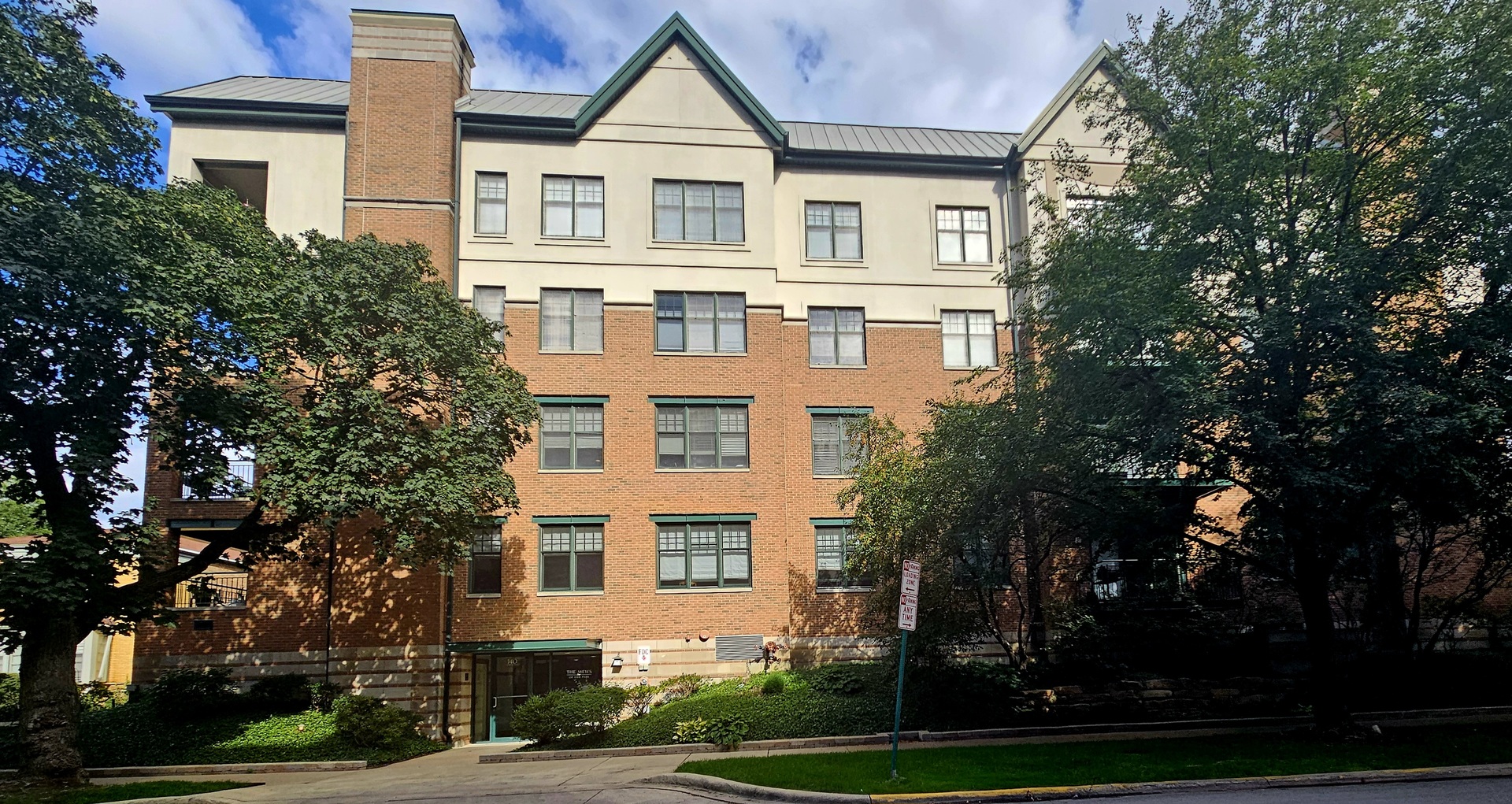140 N Euclid Avenue 507