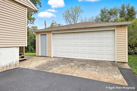 Tiny photo for 453 Willow Road, Wauconda, IL 60084 (MLS # 12491048)