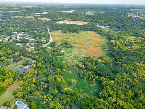 Tiny photo for 4511 Hanover Drive, Crystal Lake, IL 60012 (MLS # 12464214)