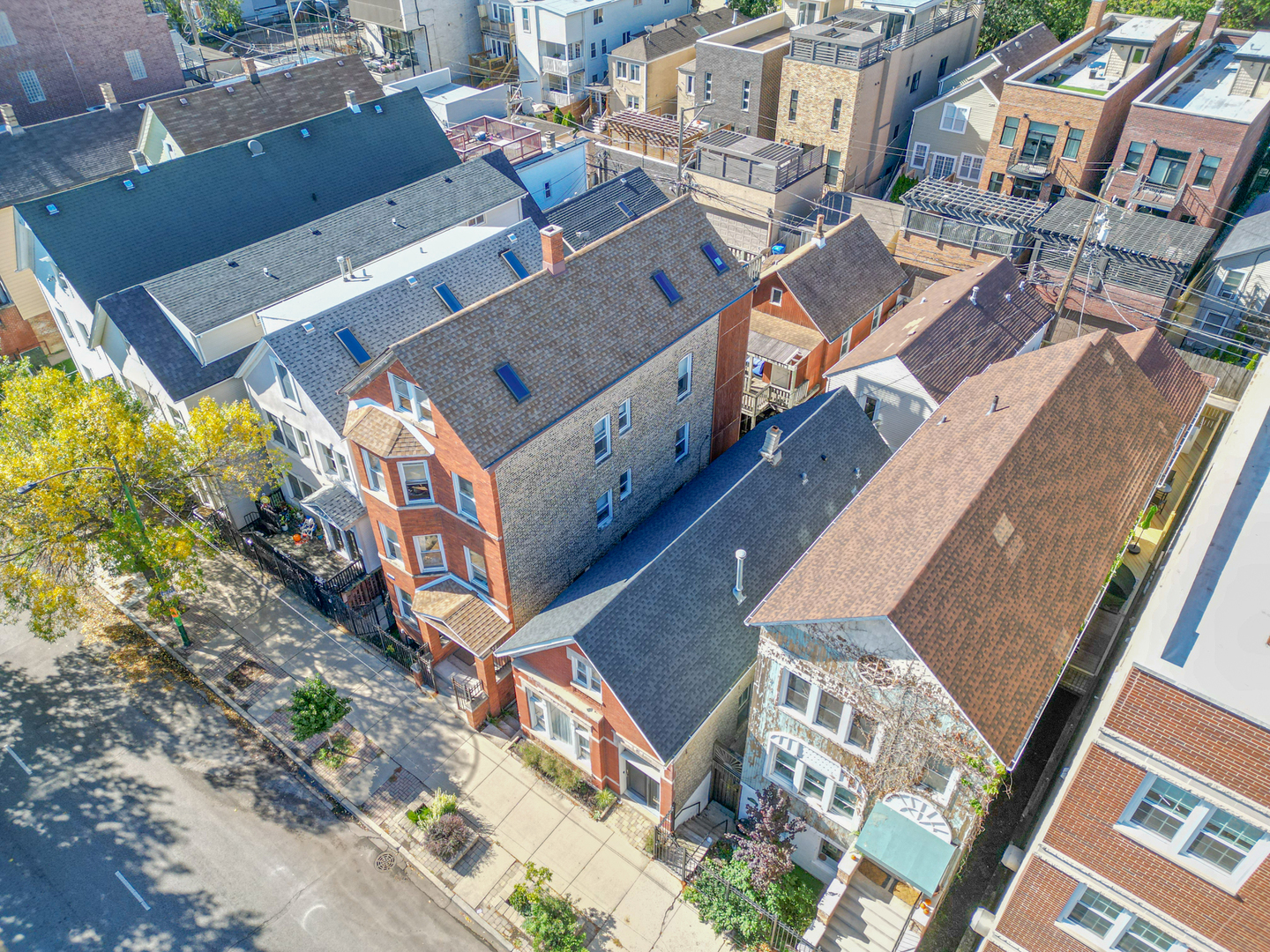 2442 N Ashland Avenue