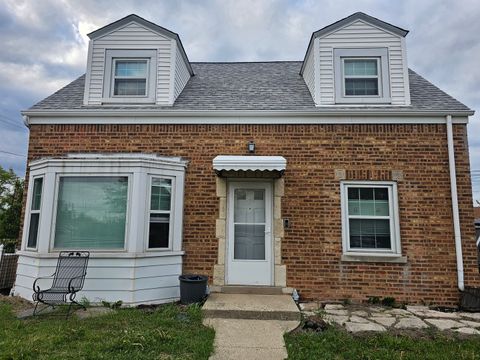 5805 N Canfield Avenue Chicago IL 60631