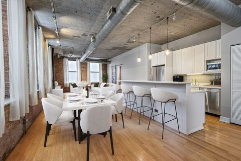 Tiny photo for 110 N Peoria Street #205, Chicago, IL 60607 (MLS # 12625711)