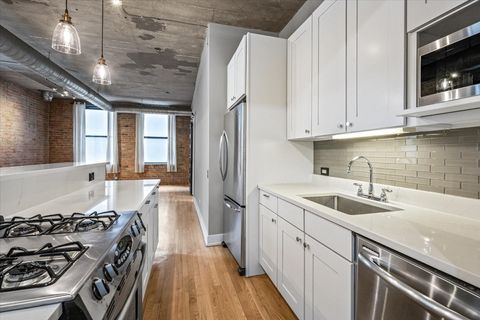 Tiny photo for 110 N Peoria Street #205, Chicago, IL 60607 (MLS # 12625711)