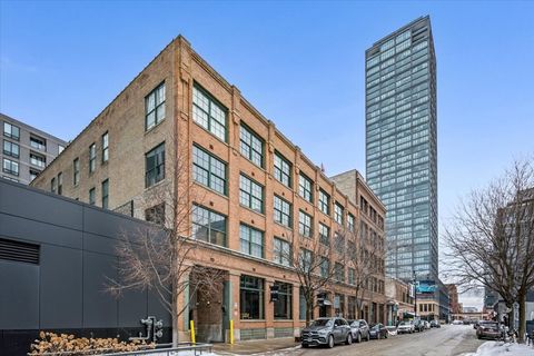 Tiny photo for 110 N Peoria Street #205, Chicago, IL 60607 (MLS # 12625711)