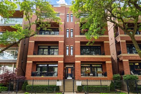 Photo of 2914 N Sheffield Avenue #4N, Chicago, IL 60657 (MLS # 12660490)