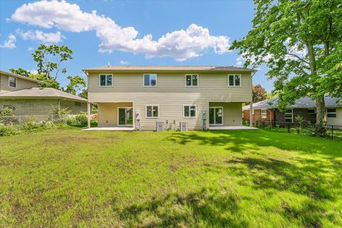 Tiny photo for 5 Montclair Road #A, Urbana, IL 61801 (MLS # 12395522)