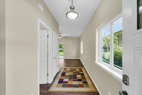 Tiny photo for 5 Montclair Road #A, Urbana, IL 61801 (MLS # 12395522)