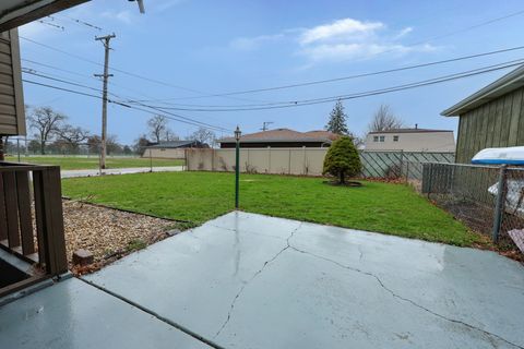 Tiny photo for 11050 Parkside Avenue, Chicago Ridge, IL 60415 (MLS # 12629801)