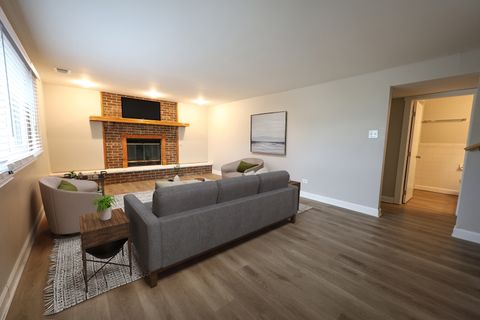 Tiny photo for 11050 Parkside Avenue, Chicago Ridge, IL 60415 (MLS # 12629801)