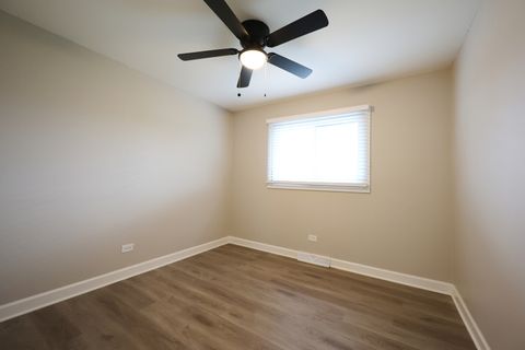 Tiny photo for 11050 Parkside Avenue, Chicago Ridge, IL 60415 (MLS # 12629801)