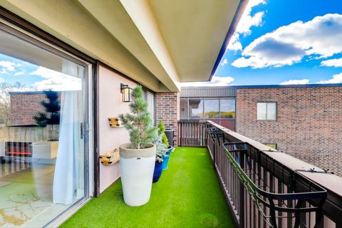 Tiny photo for 920 Vose Drive #604, Gurnee, IL 60031 (MLS # 12495535)