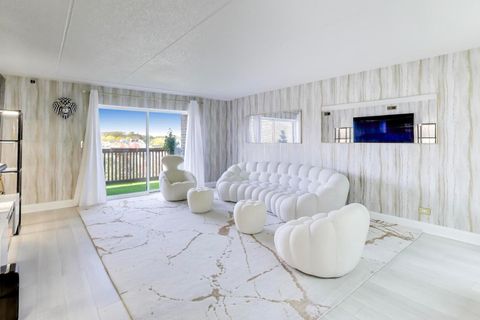 Tiny photo for 920 Vose Drive #604, Gurnee, IL 60031 (MLS # 12495535)