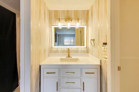 Tiny photo for 920 Vose Drive #604, Gurnee, IL 60031 (MLS # 12495535)