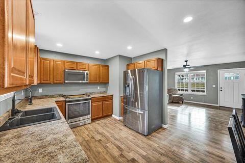 Tiny photo for 109 Mabee Avenue, East Peoria, IL 61611 (MLS # 12542026)