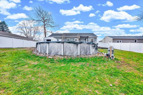 Tiny photo for 109 Mabee Avenue, East Peoria, IL 61611 (MLS # 12542026)