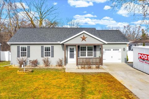 Tiny photo for 109 Mabee Avenue, East Peoria, IL 61611 (MLS # 12542026)