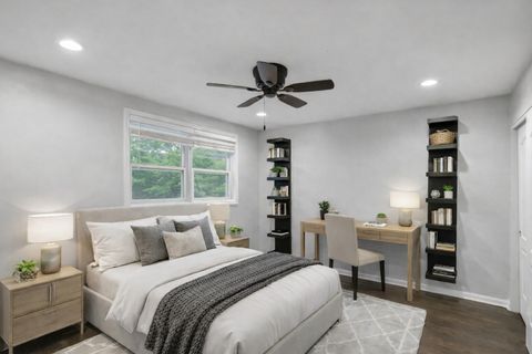 Tiny photo for 7840 W North Avenue #4E, Elmwood Park, IL 60707 (MLS # 12569064)