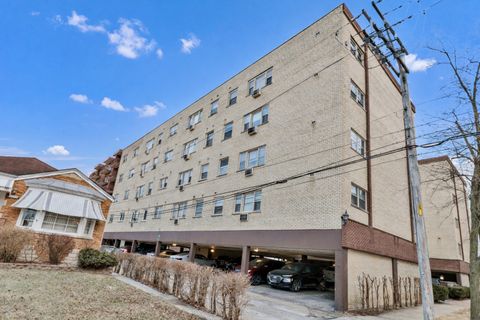 Tiny photo for 7840 W North Avenue #4E, Elmwood Park, IL 60707 (MLS # 12569064)