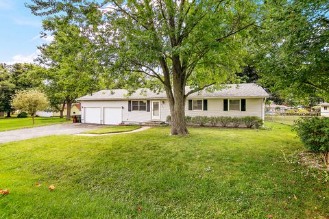 Photo of 3926 E CHESTNUT Street, Kankakee, IL 60901 (MLS # 12471263)