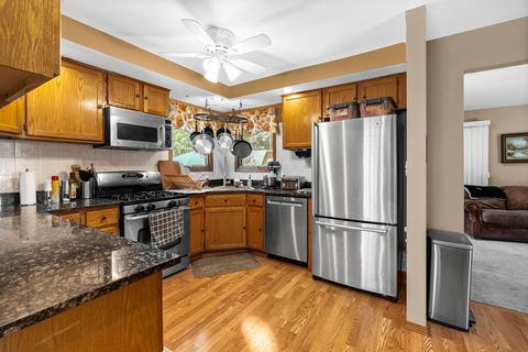 Tiny photo for 902 Spring Beach Way, Cary, IL 60013 (MLS # 12474684)