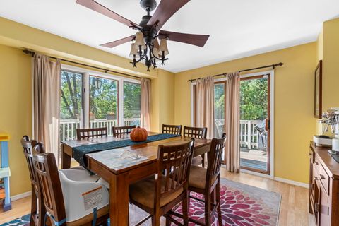 Tiny photo for 902 Spring Beach Way, Cary, IL 60013 (MLS # 12474684)