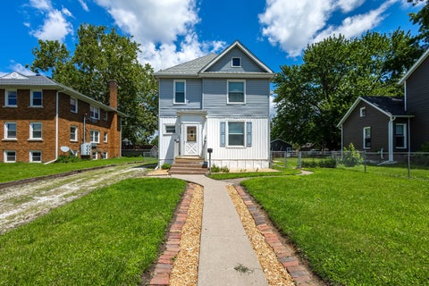 Tiny photo for 1805 Esplanade Avenue, Davenport, IA 52803 (MLS # 12686264)