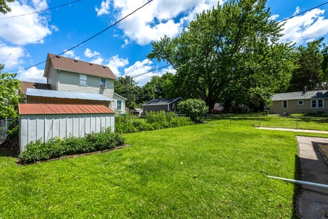Tiny photo for 1805 Esplanade Avenue, Davenport, IA 52803 (MLS # 12686264)