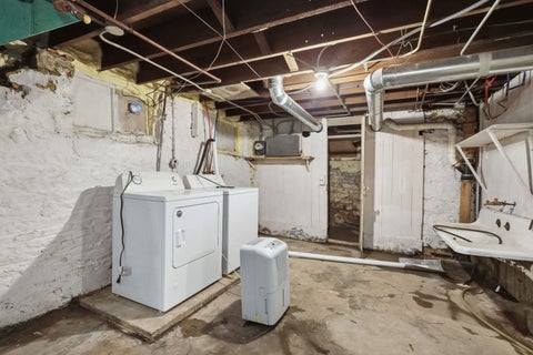 Tiny photo for 1805 Esplanade Avenue, Davenport, IA 52803 (MLS # 12686264)