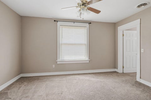 Tiny photo for 1805 Esplanade Avenue, Davenport, IA 52803 (MLS # 12686264)