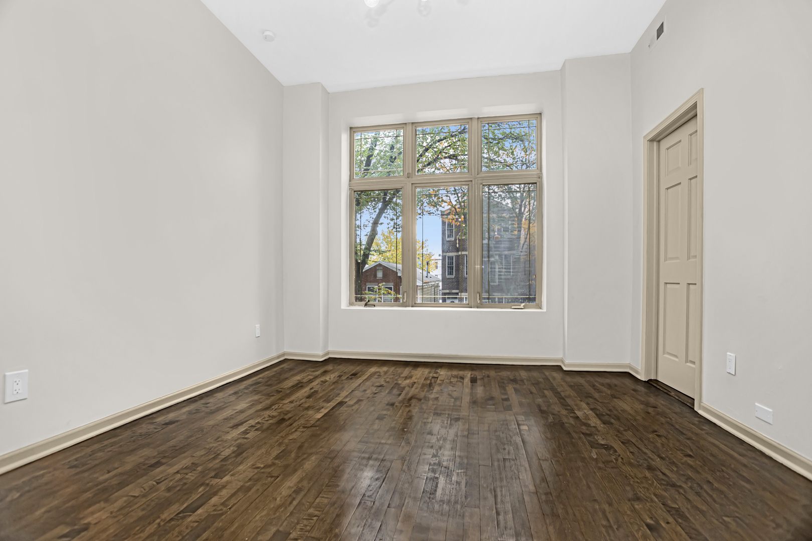 2634 W Cortez Street 1F